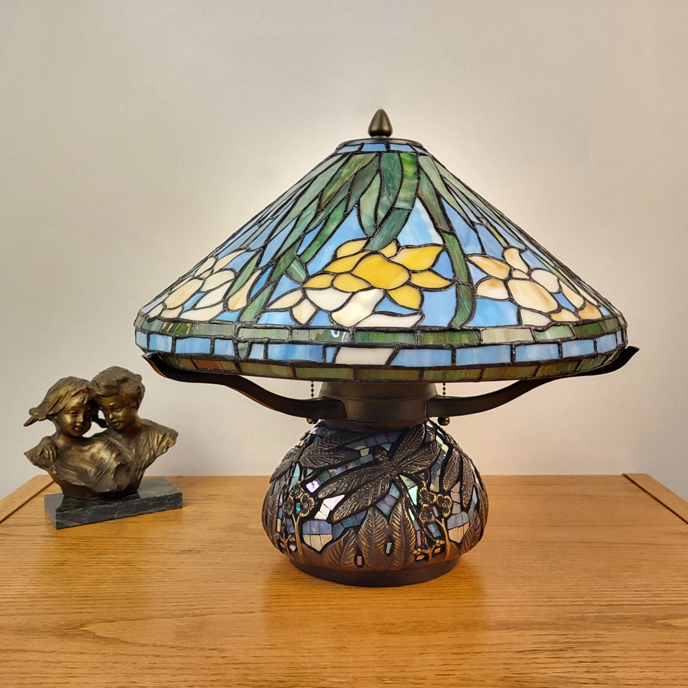 Tiffany Table Lamp Mosaic Base Bedside Lamp, Multicolor, KT1635