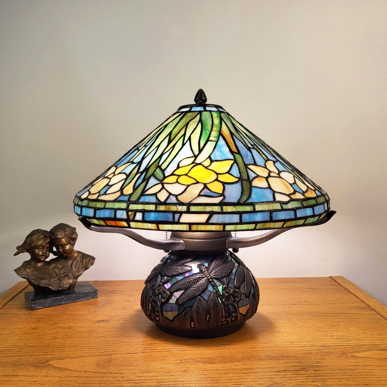 Tiffany Table Lamp Mosaic Base Bedside Lamp, Multicolor, KT1635